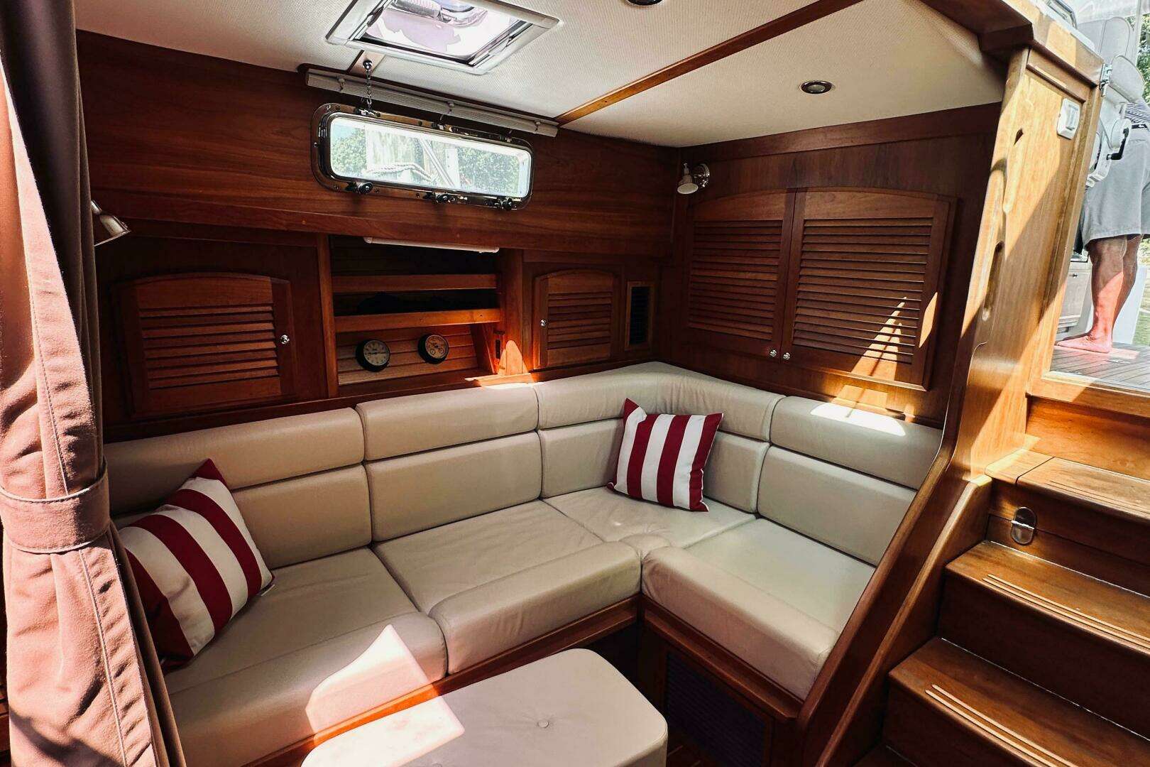 2007 Sabre 34 Express - Image 59