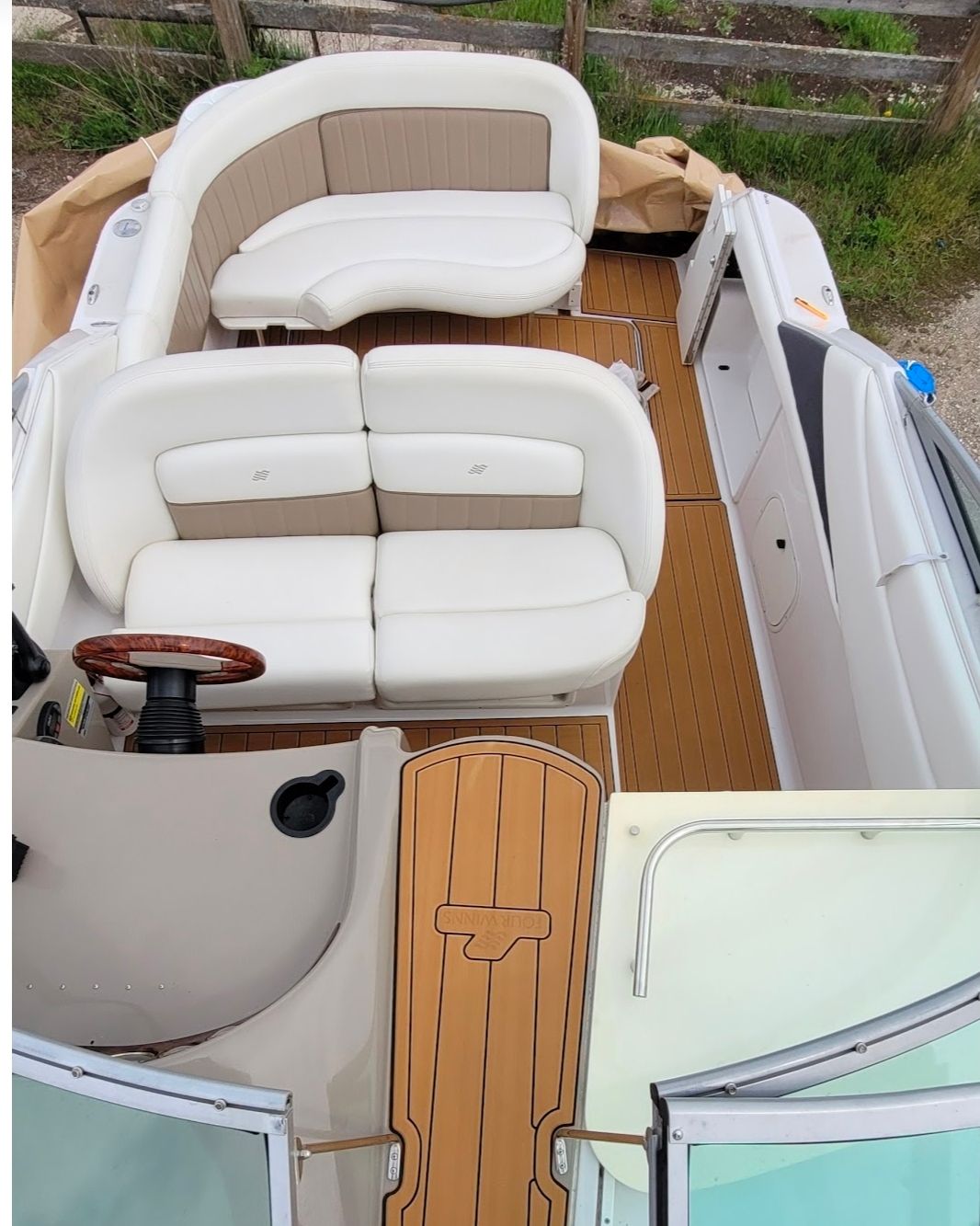 2004 Four Winns 248 Vista - 10