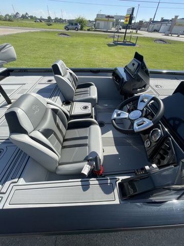 2026 G3 Sportsman 1810 SE - 10