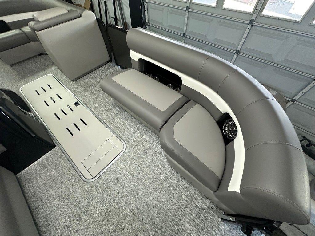 2025 Premier 230 SunSation Angler - 16