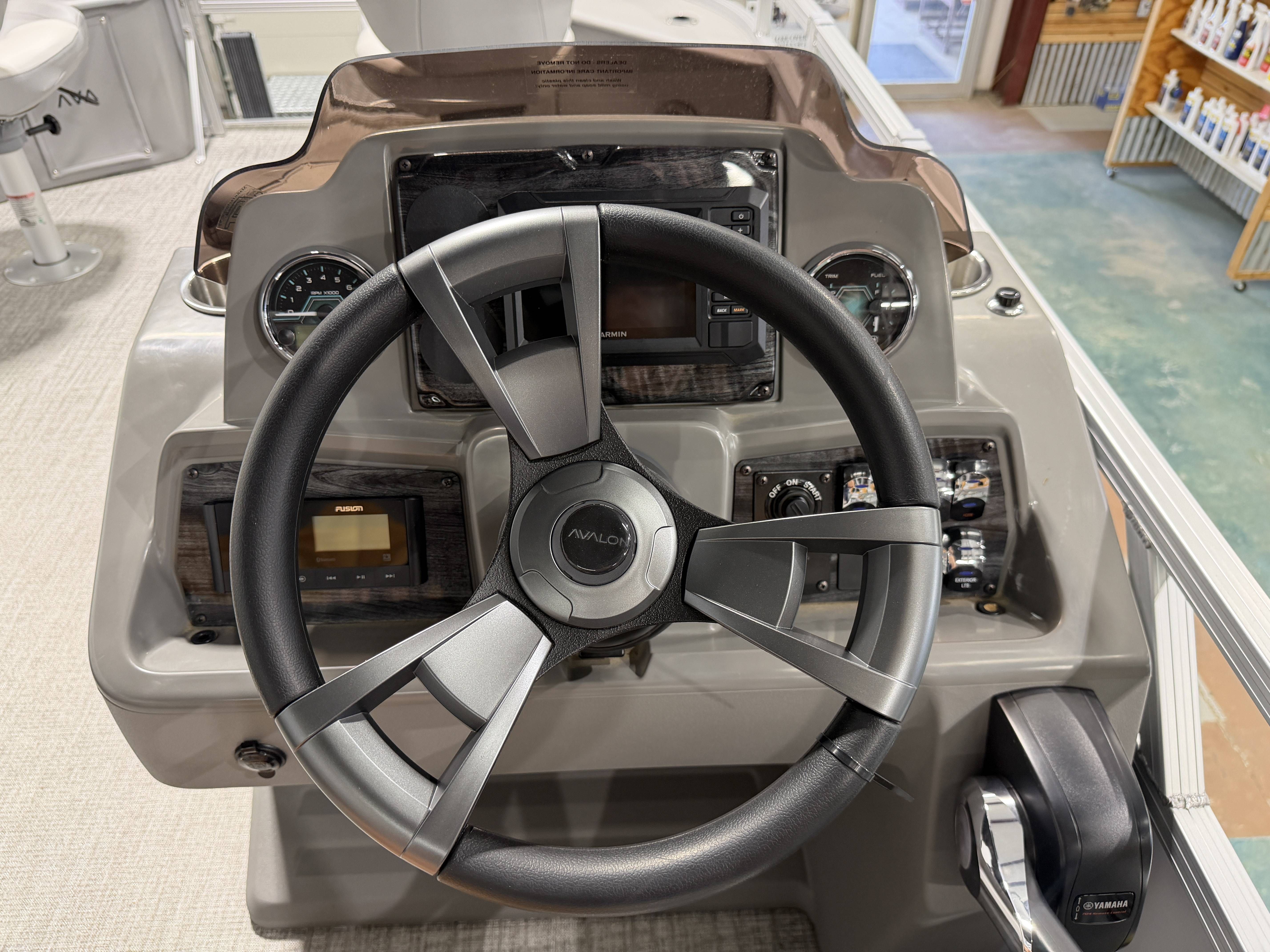 2026 Avalon Venture 85 Quad Fish - 21' - 9