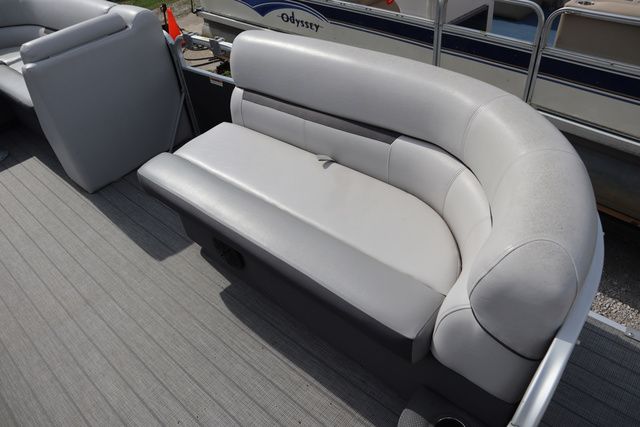 2019 Godfrey 2086 C - 7