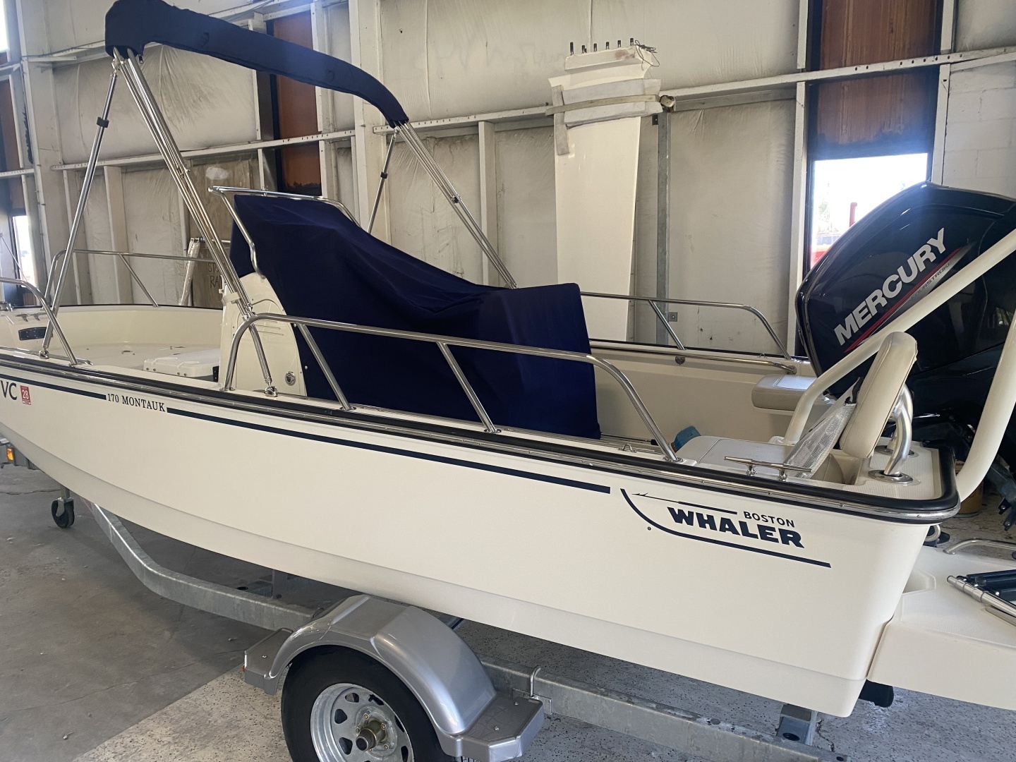 2025 Boston Whaler 170 Montauk - Image 3