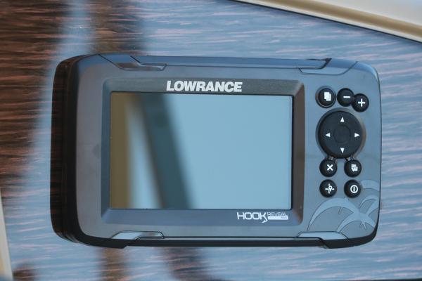 Lowrance HOOK fish finder on 2025 Sylvan Mirage 820 CLZ DH boat.