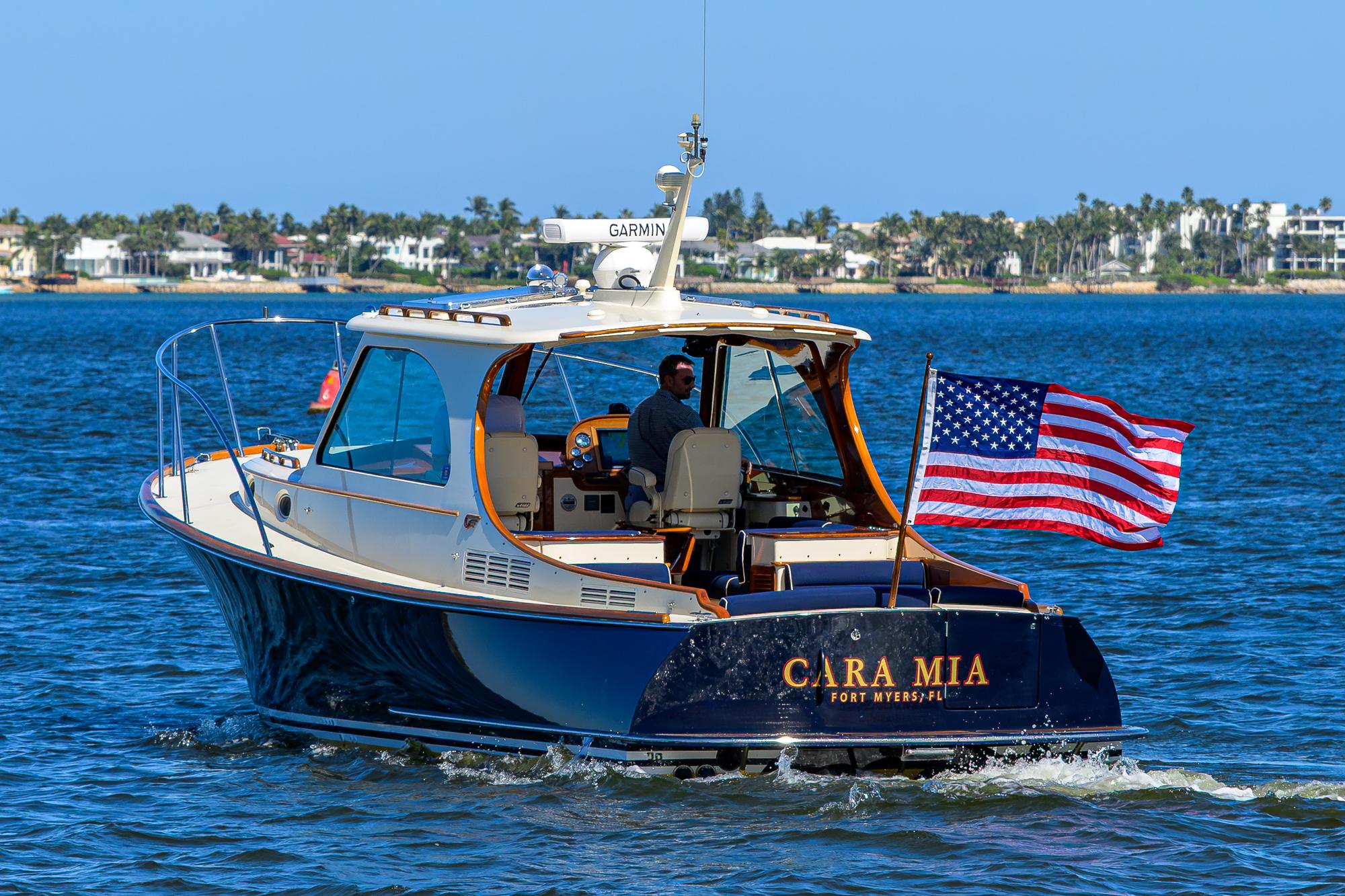 2010 Hinckley Picnic Boat 37 MKIII