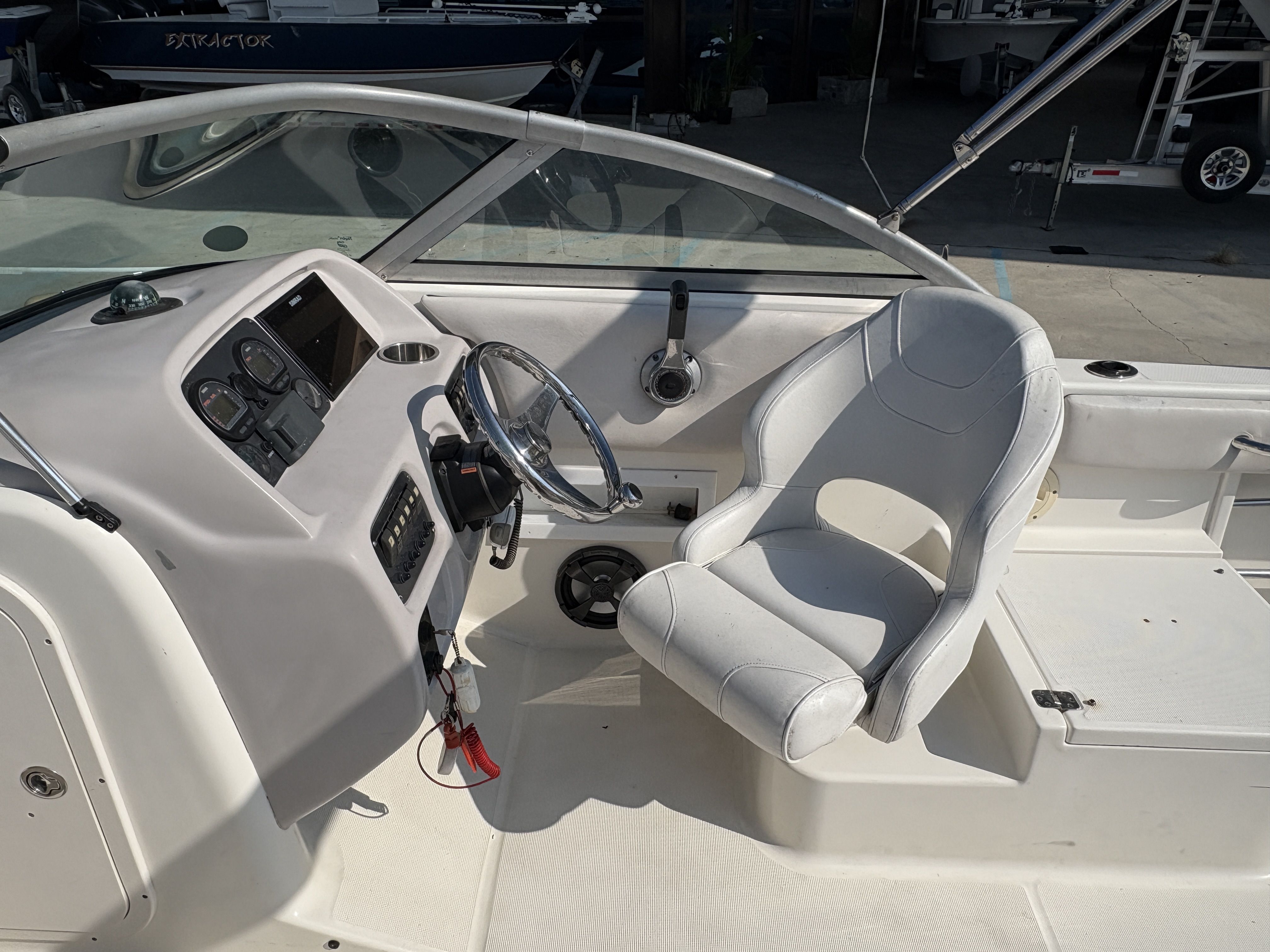 2006 Robalo R227 Dual Console - 10