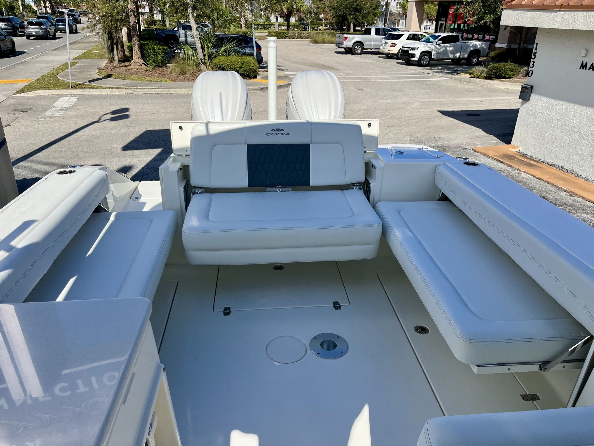 2026 Cobia 280 Dual Console - 29