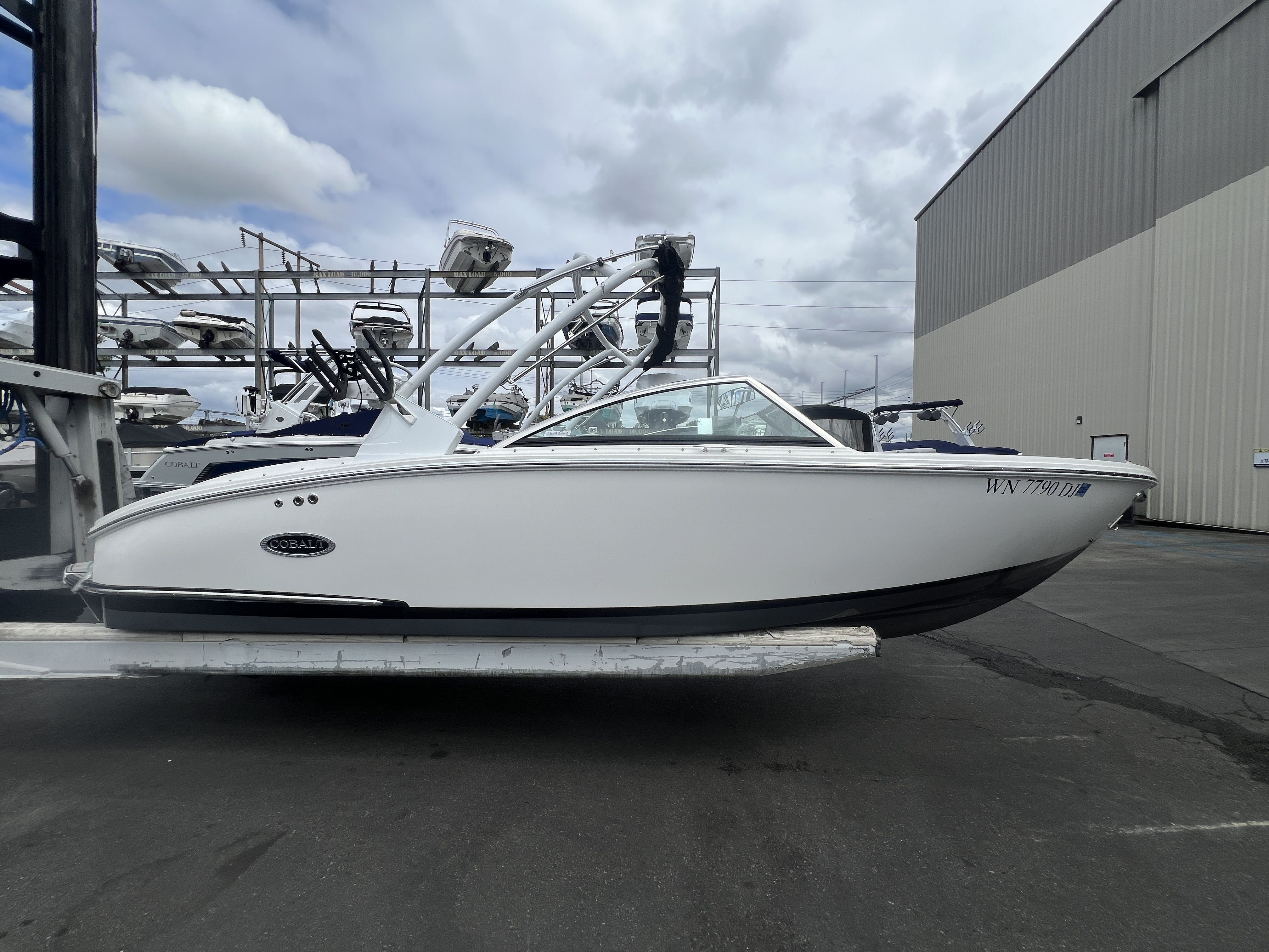 2023 Cobalt CS23 Surf - 3