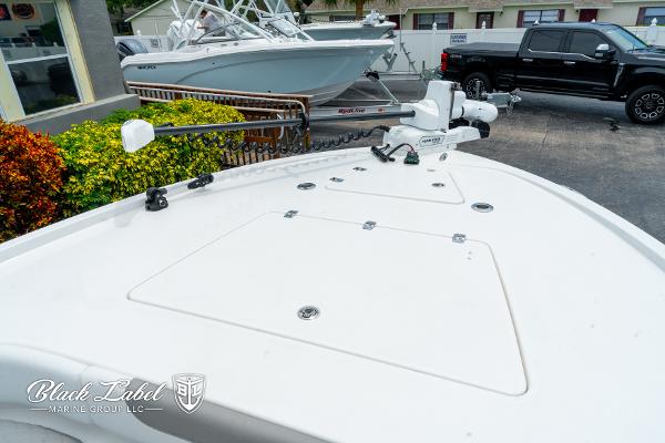 2025 Caymas 281 HB boat deck with trolling motor, displayed at Black Label Marine Group.