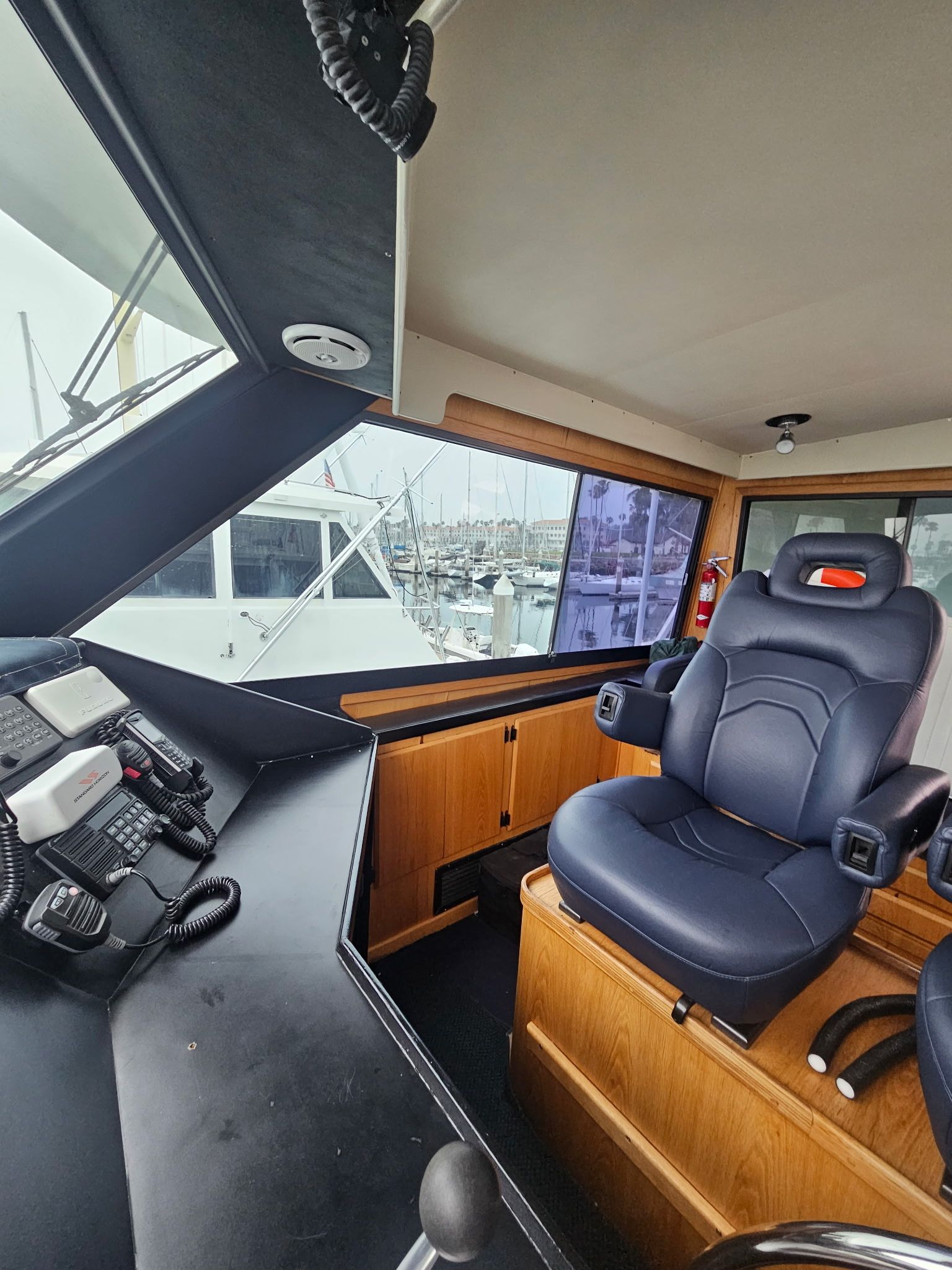1988 Hatteras 65 Sportfisher - 37