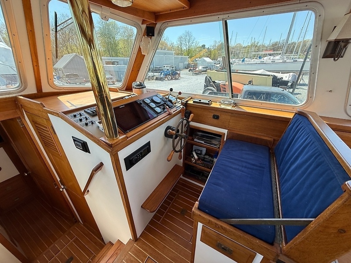 1993 Shannon Custom Downeast 36 - Image 13