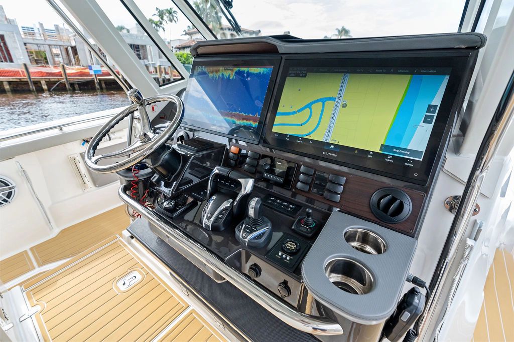 2022 Pursuit 428 Sport - 17