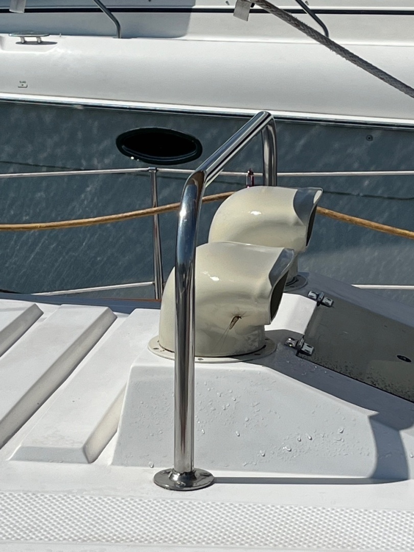 1983 Hunter 34 - Image 27