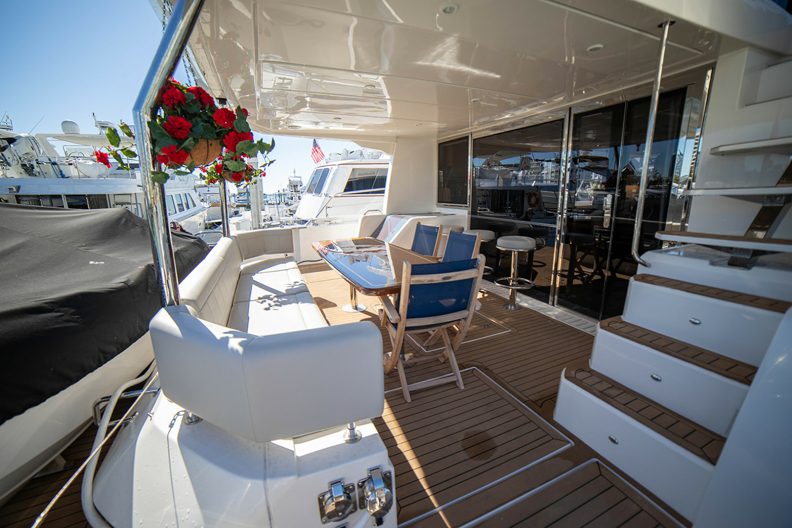 2024 Aquila 54 Yacht - Image 12