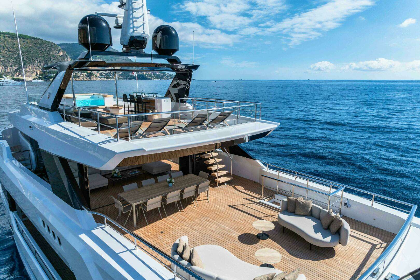 2028 Ocean King DUCALE 120 - Image 7