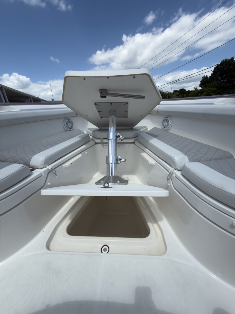 2016 Boston Whaler 350 Outrage - Image 27