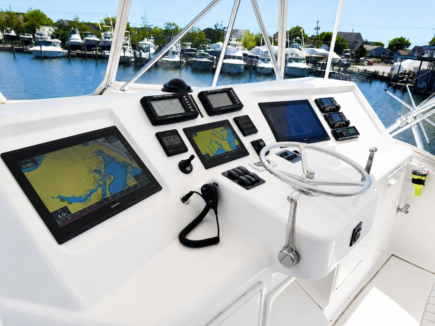 2004 Ocean Yachts 50 Convertible - Image 6
