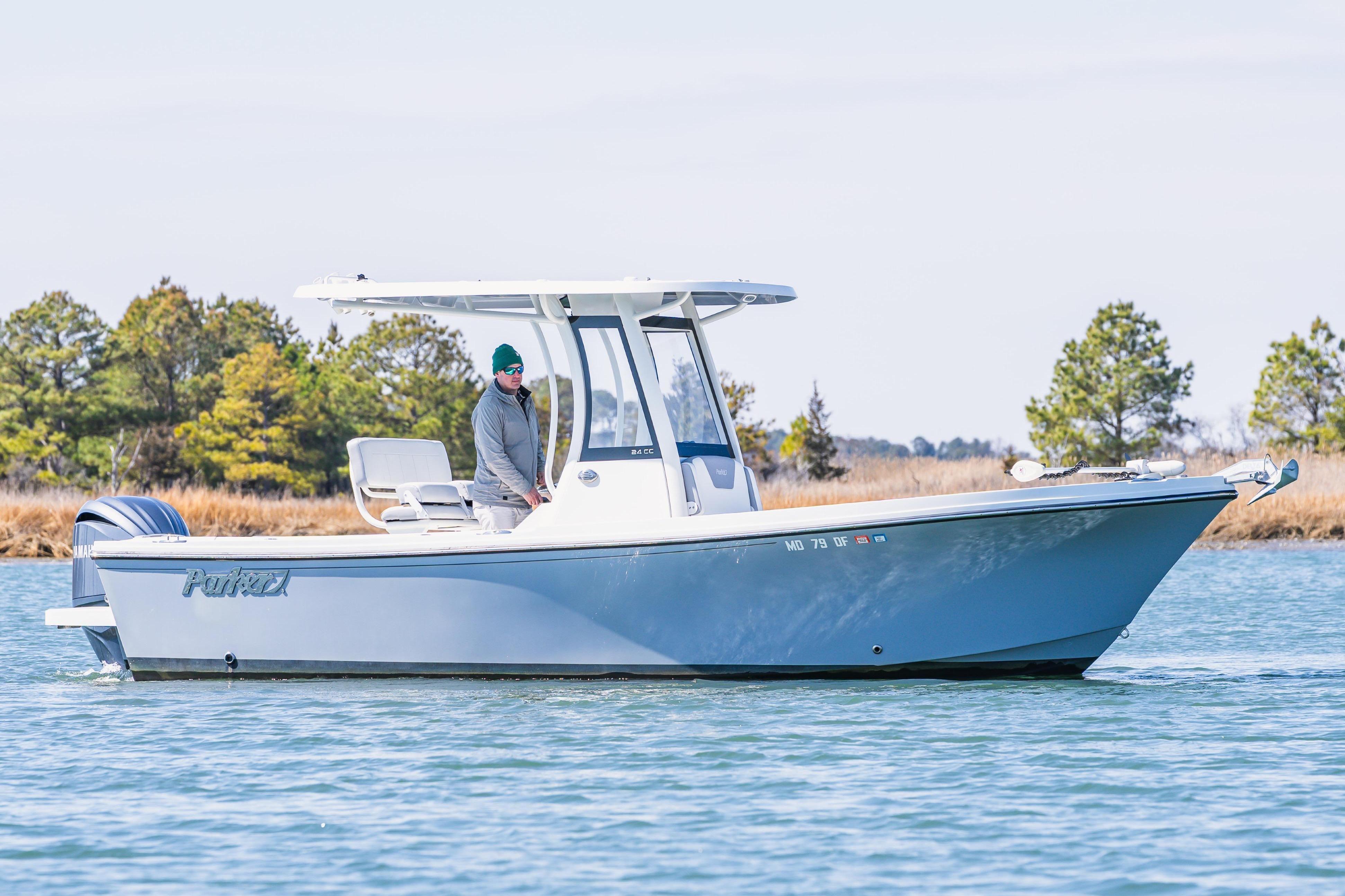 2023 Parker 2400 Center Console
