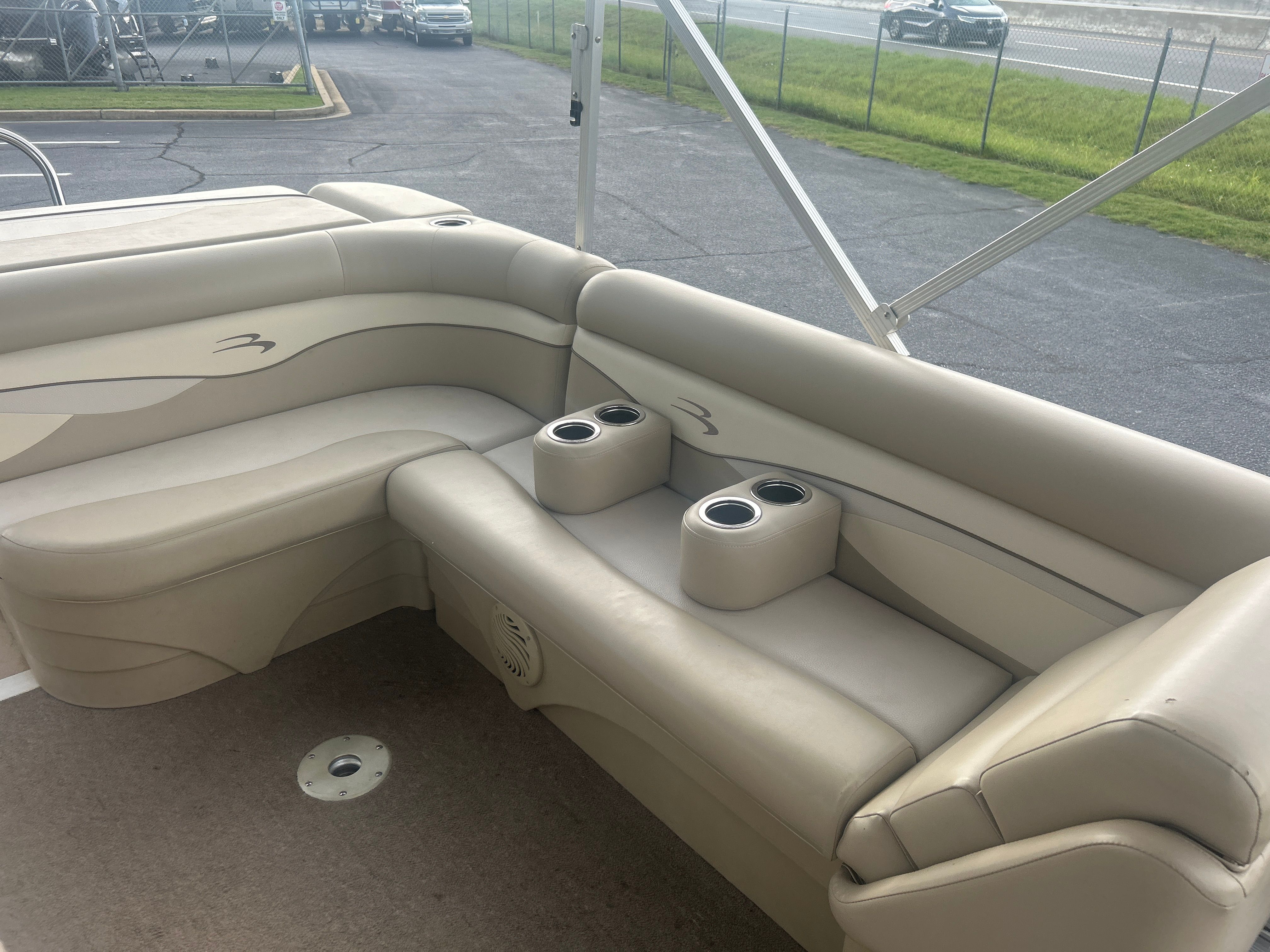 2012 Bennington 22SL - 18