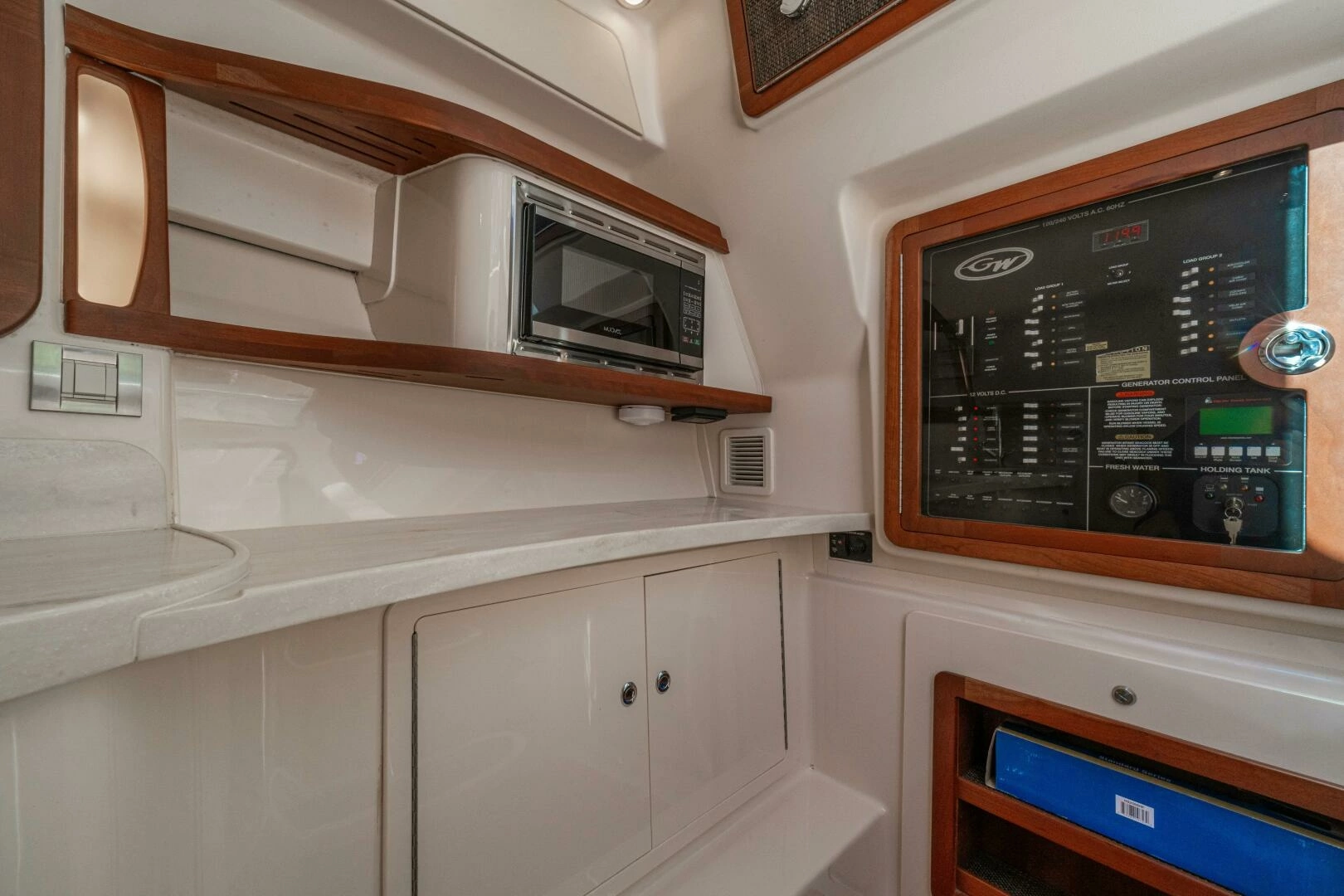 2020 Grady-White Freedom 375 - Image 34