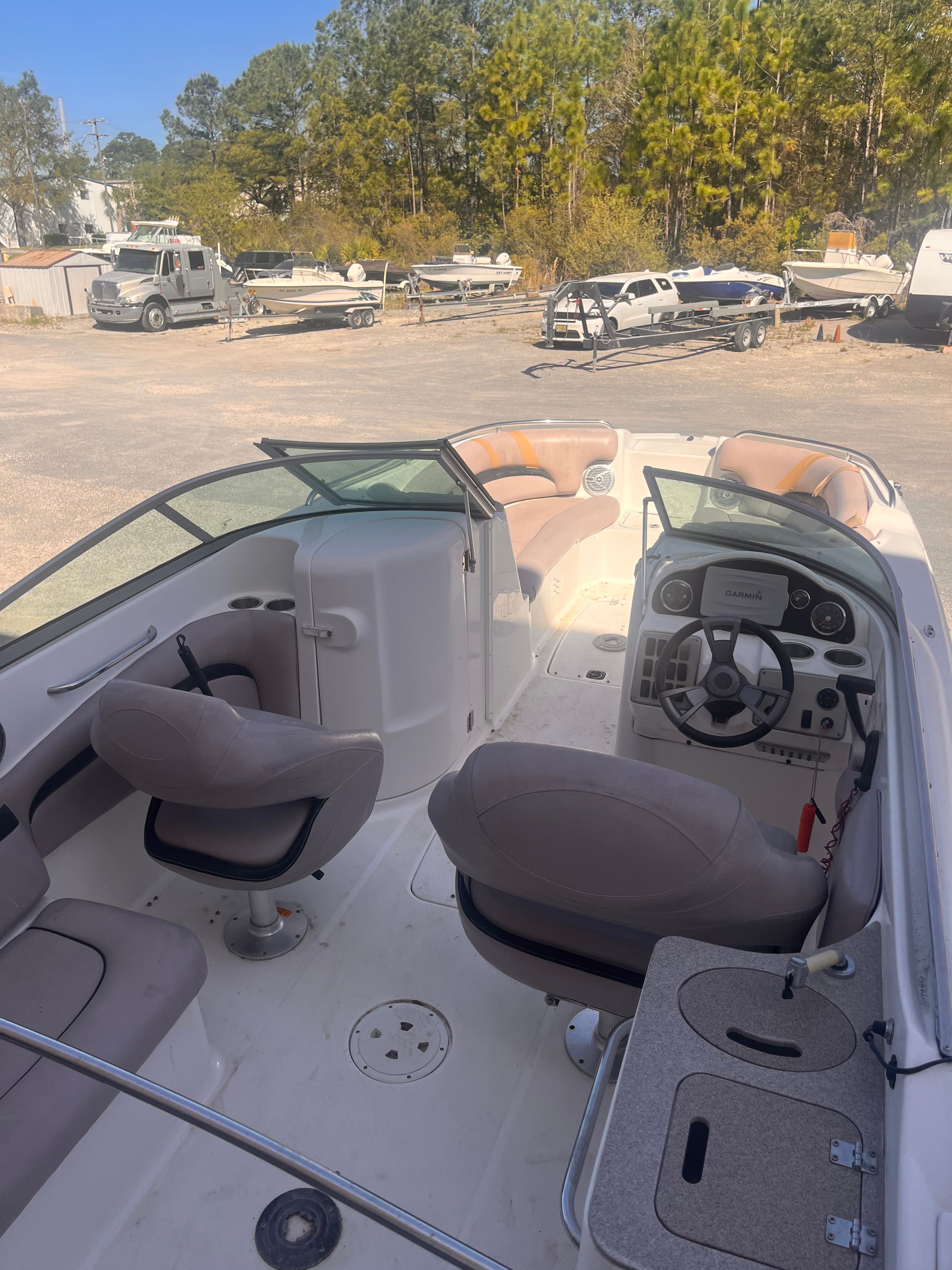2014 Hurricane SunDeck 2400 OB - 3