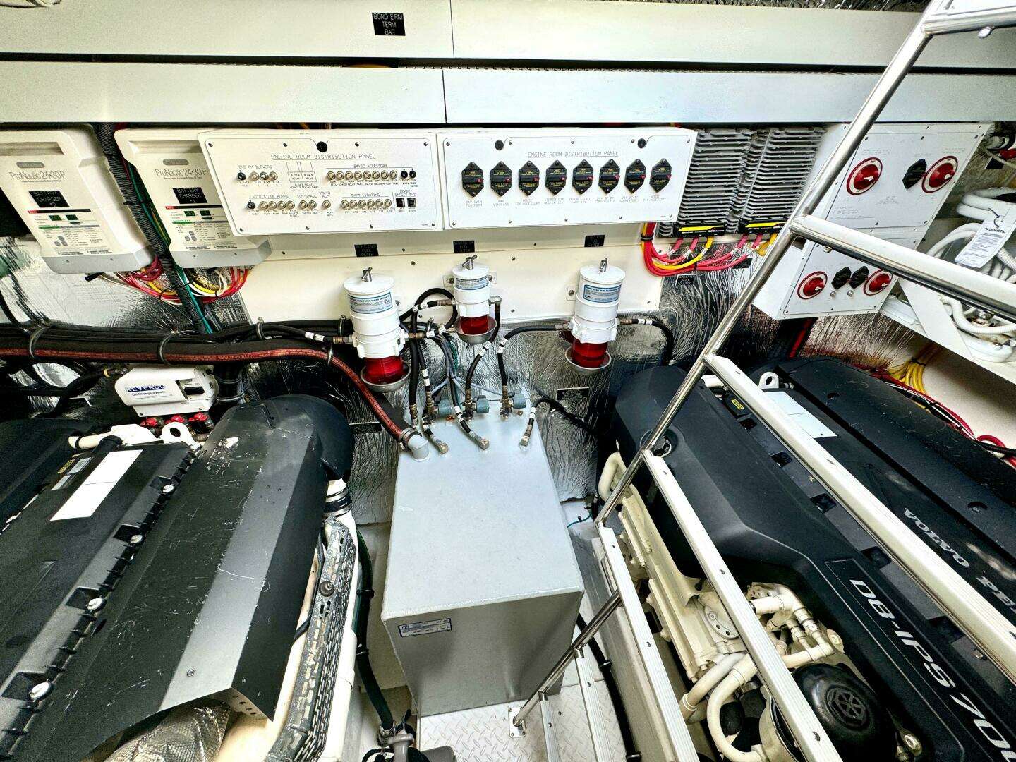 2020 Cruisers Yachts 50 Cantius - Image 59