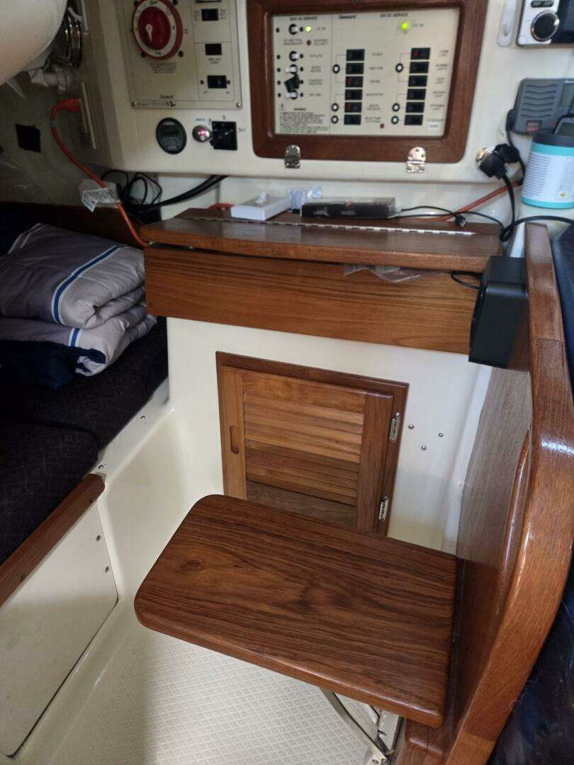 2011 Hake / Seaward 32RK - Image 18
