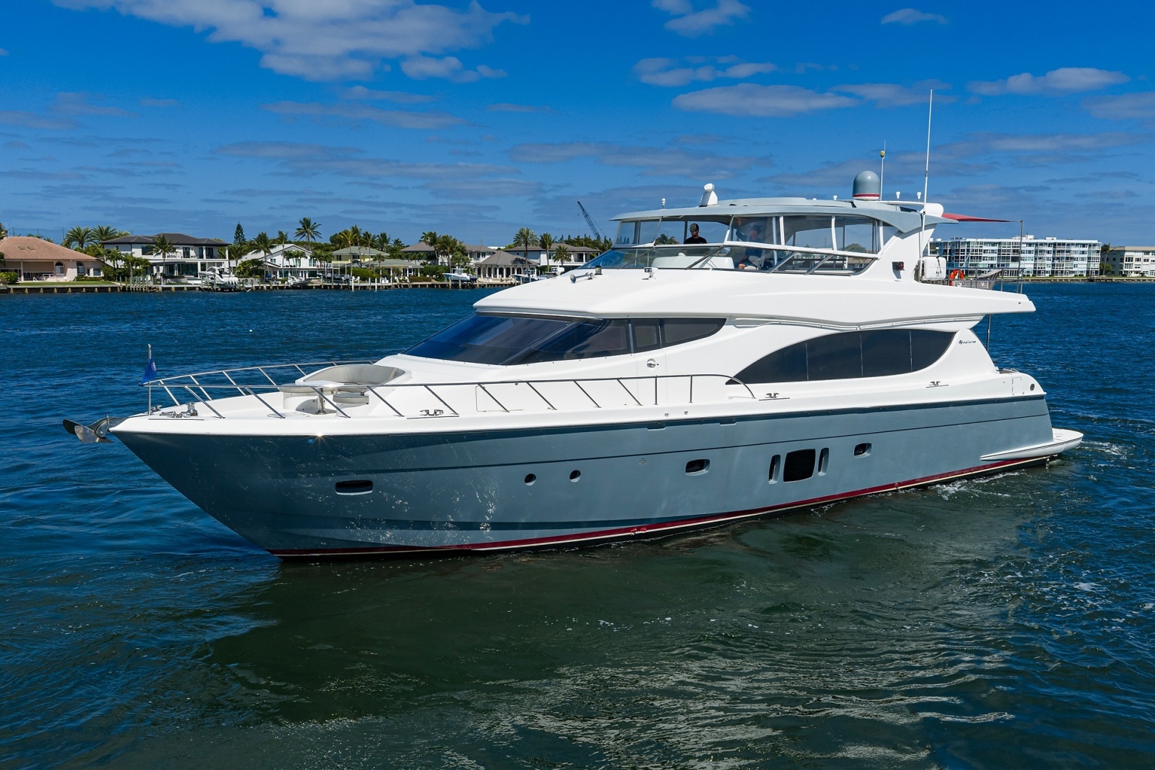 2013 Hatteras 80 Motor Yacht - Image 65