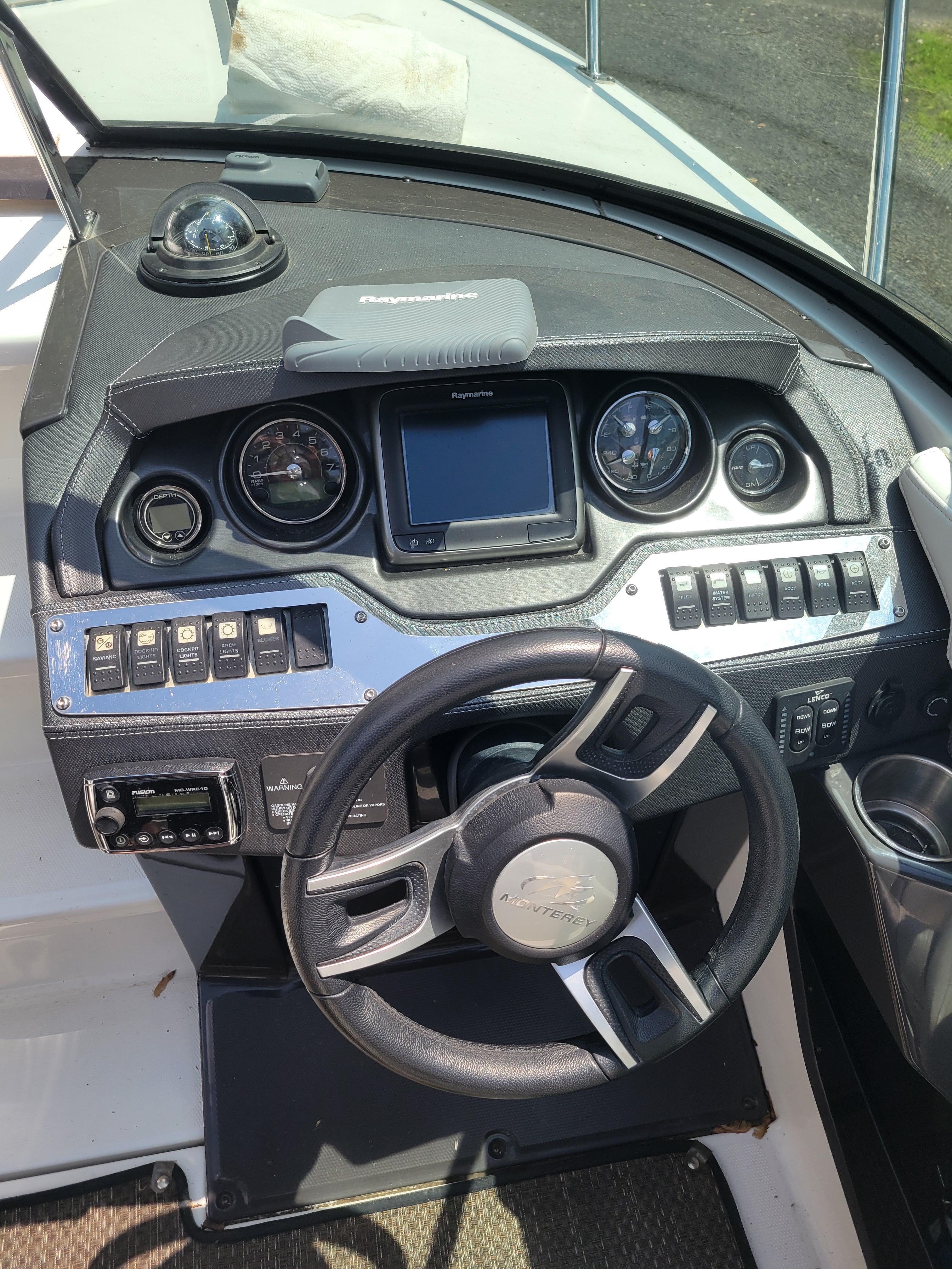 2015 Monterey 268SC Super Sport - 9