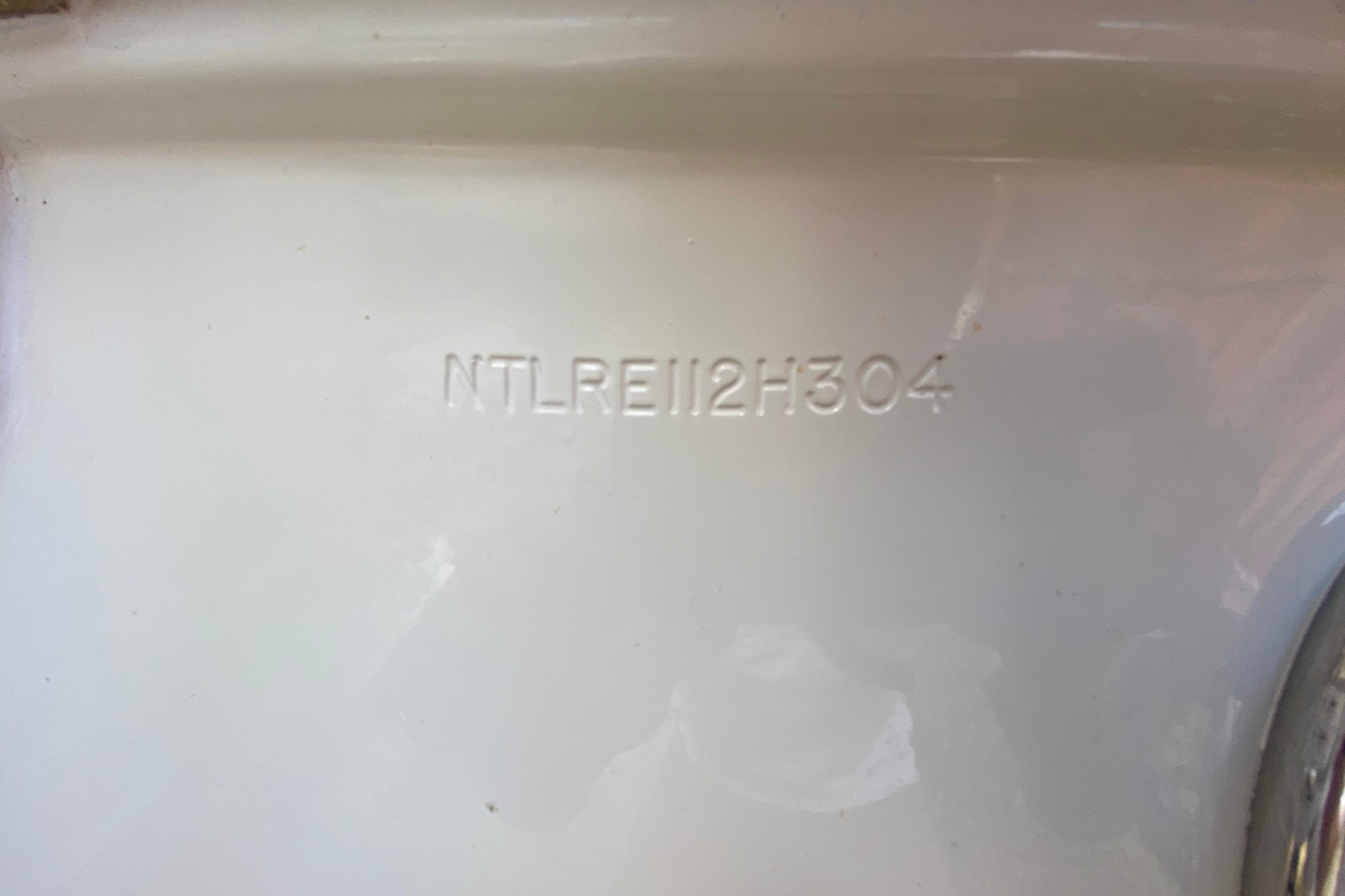 Hull identification number on 2004 Grady-White Canyon 283 boat.
