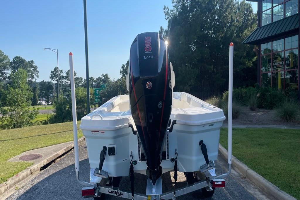2026 Mako 24 APEX