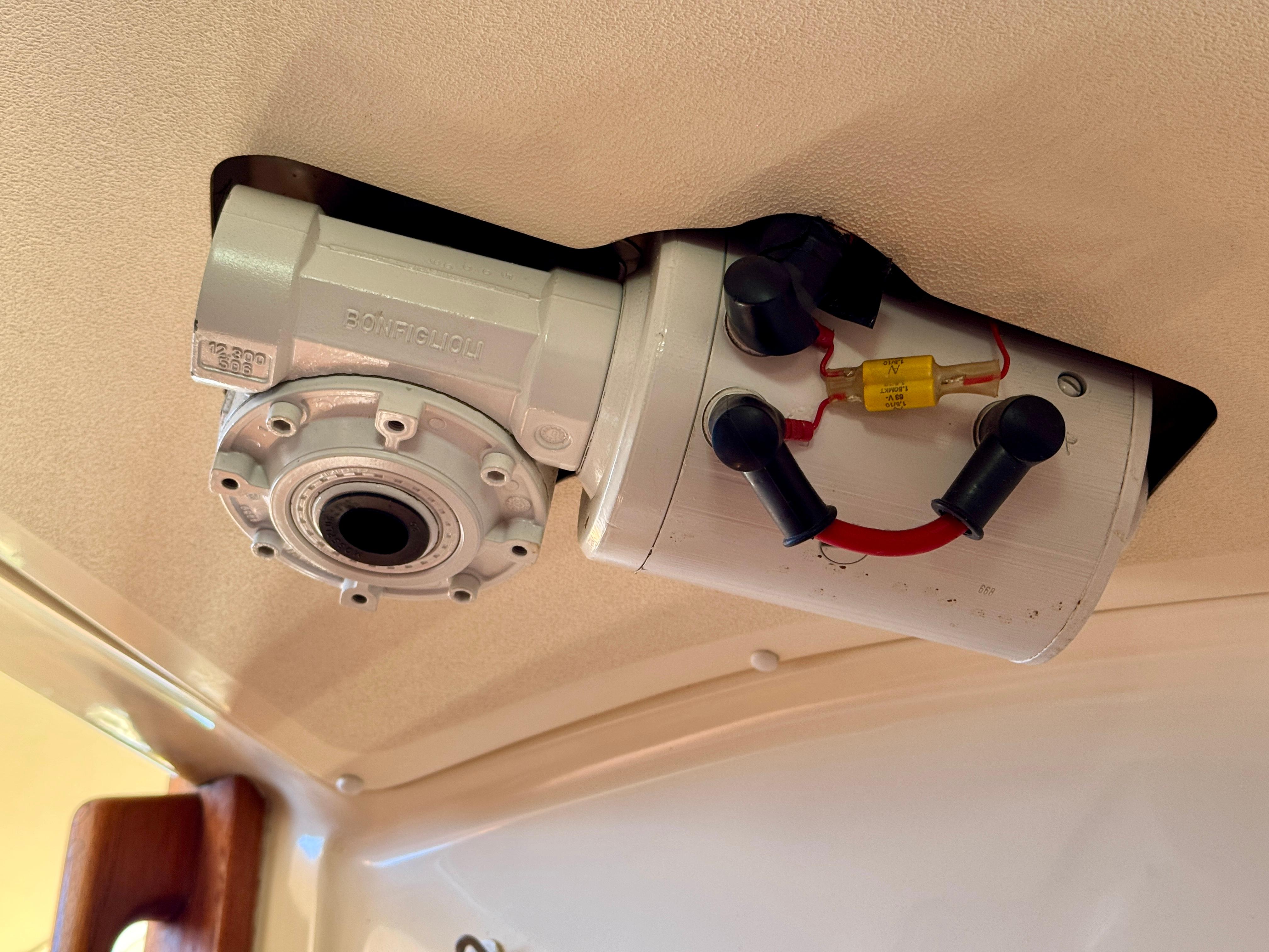 1989 Nonsuch 30 Ultra - 96