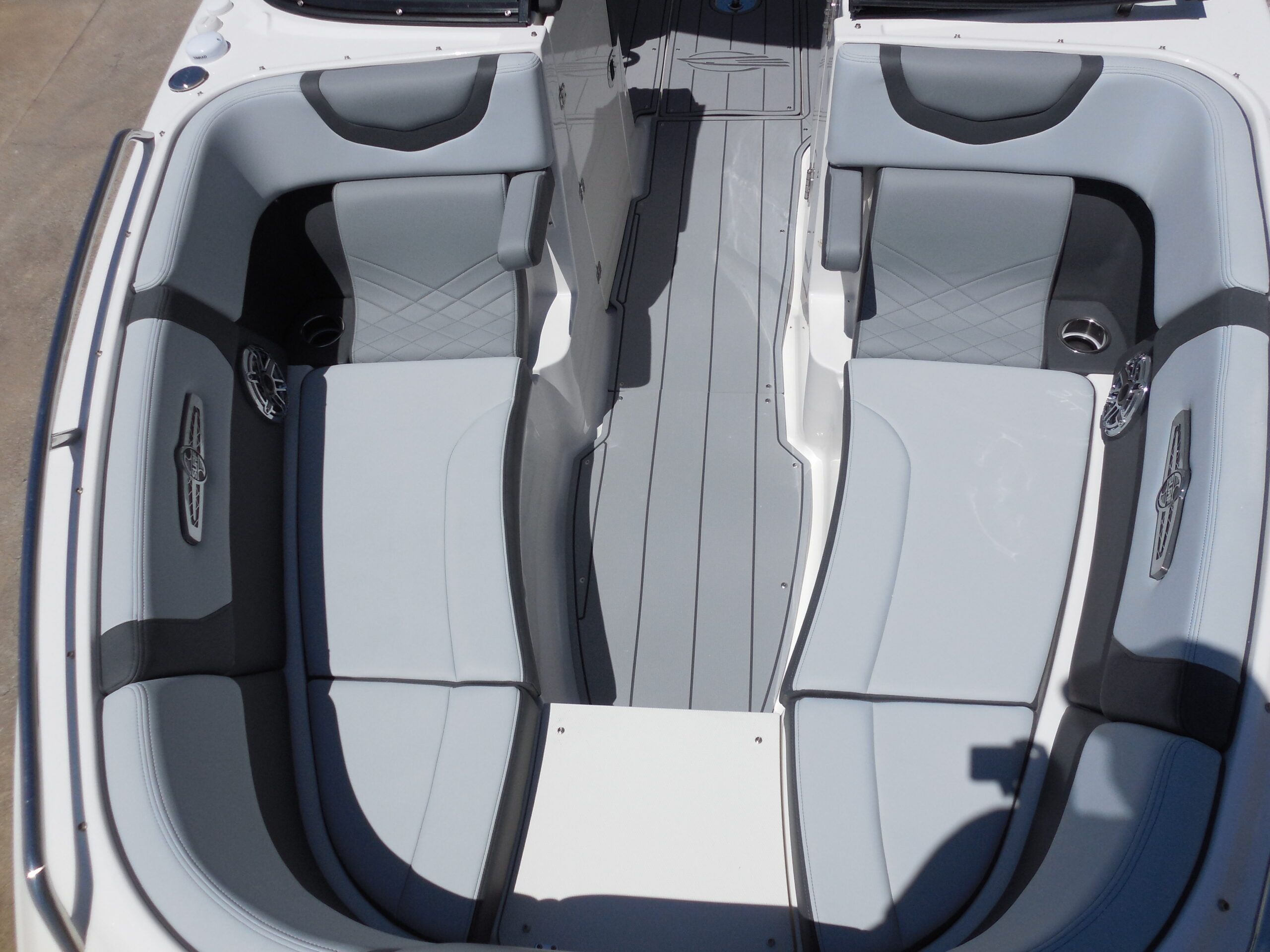 2026 Chaparral GTS 28 - 22