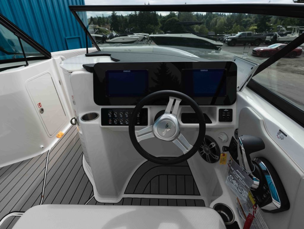 2025 Sea Ray SDX 250 - 9