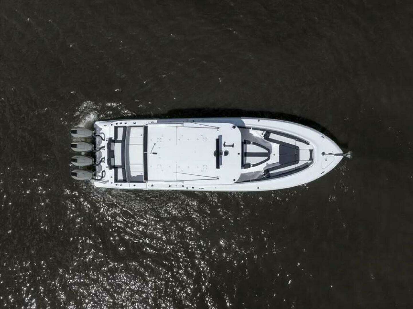 2024 HCB 42 Lujo - Image 11