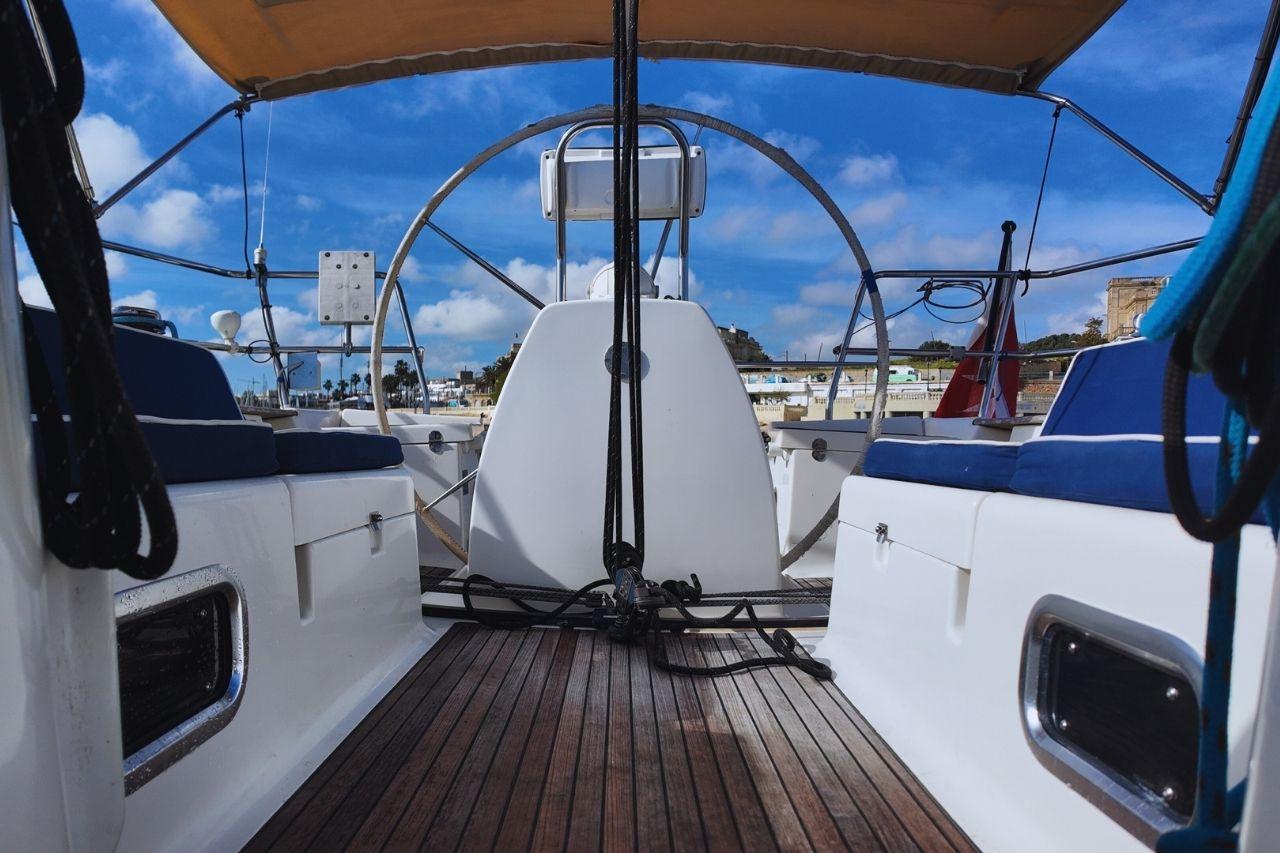 Dufour 40 Performance