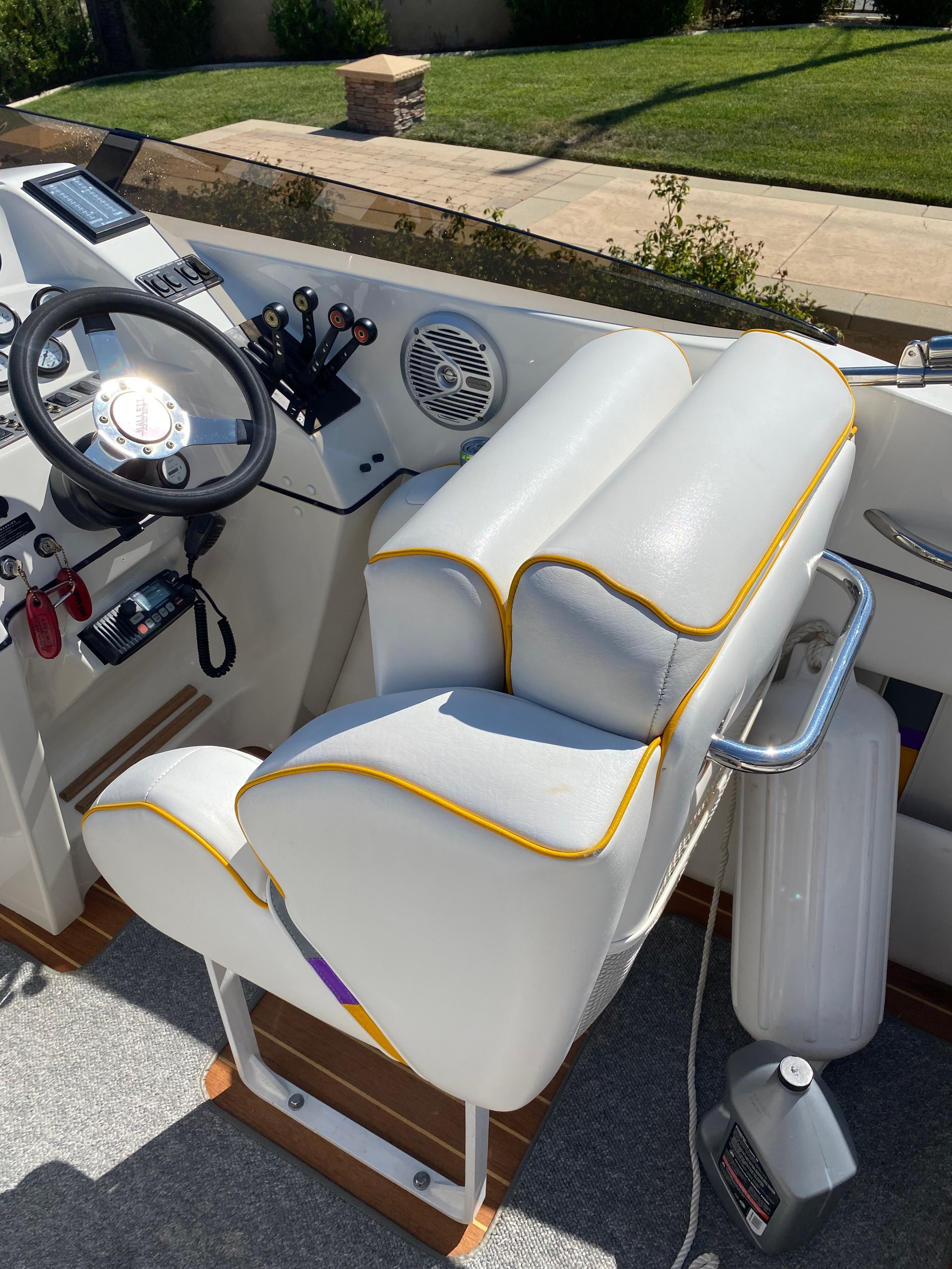 1995 Hallett 270T - 12
