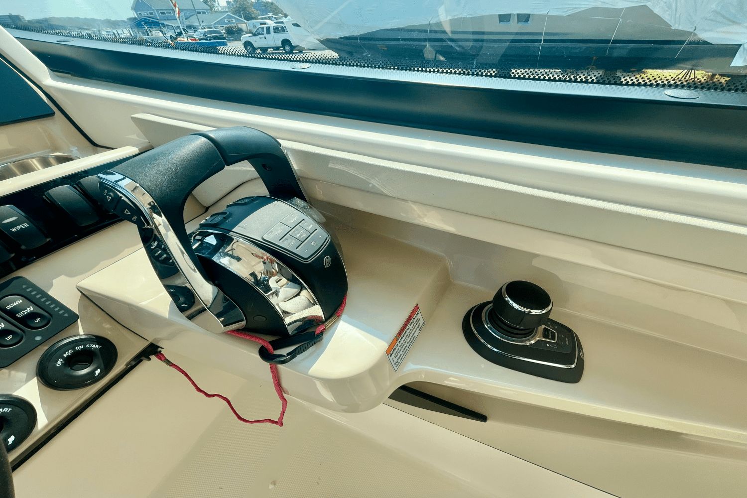 2022 Boston Whaler 280 Vantage - 21