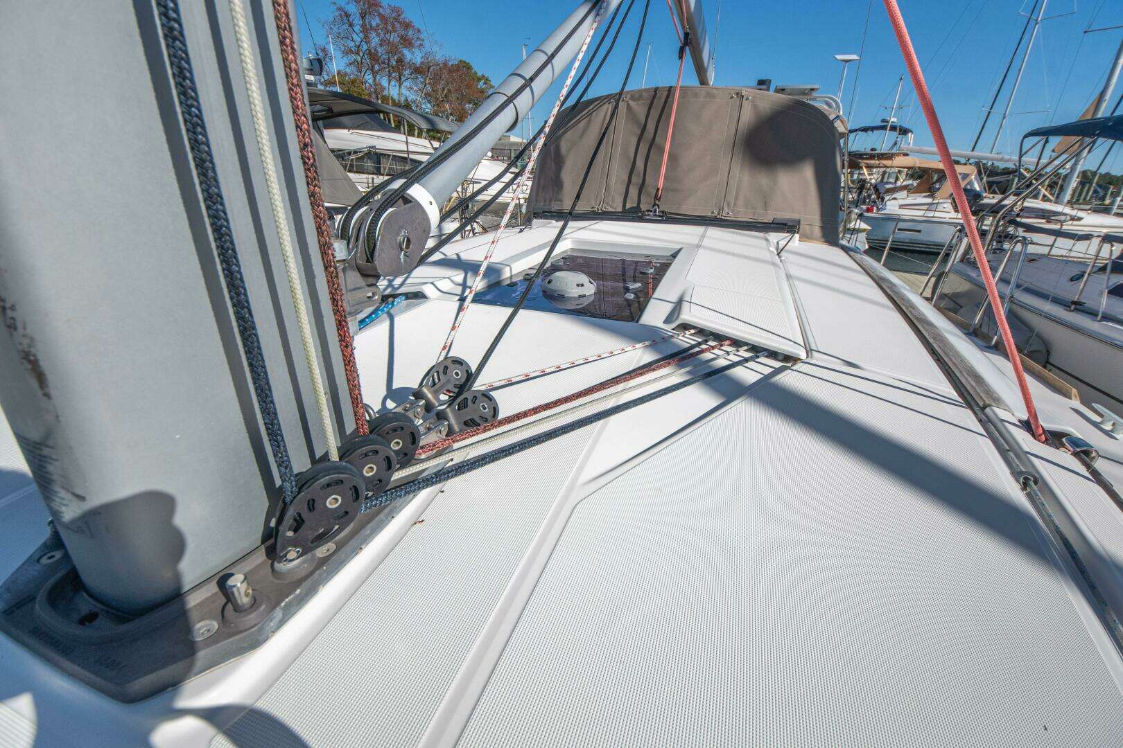 2016 Jeanneau 439 - Image 96