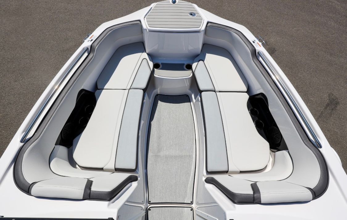 2023 Yamaha Boats AR250 - 9