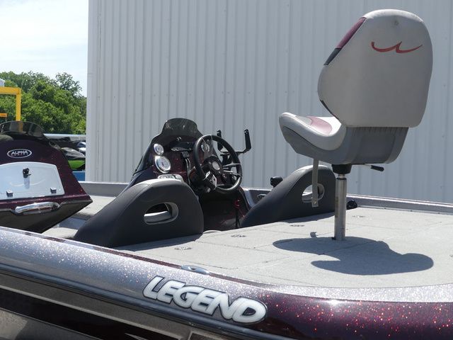 2017 Legend Alpha 211R - 28