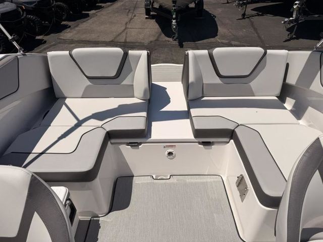 2026 Yamaha Boats SX220 - 8