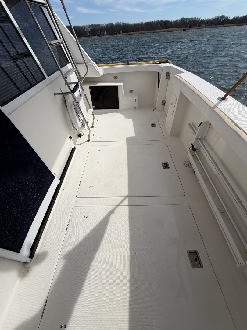 1999 Bayliner 4788 - Image 7