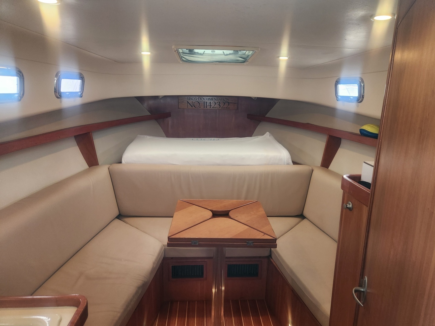 2003 Mainship Pilot 30 - Image 16