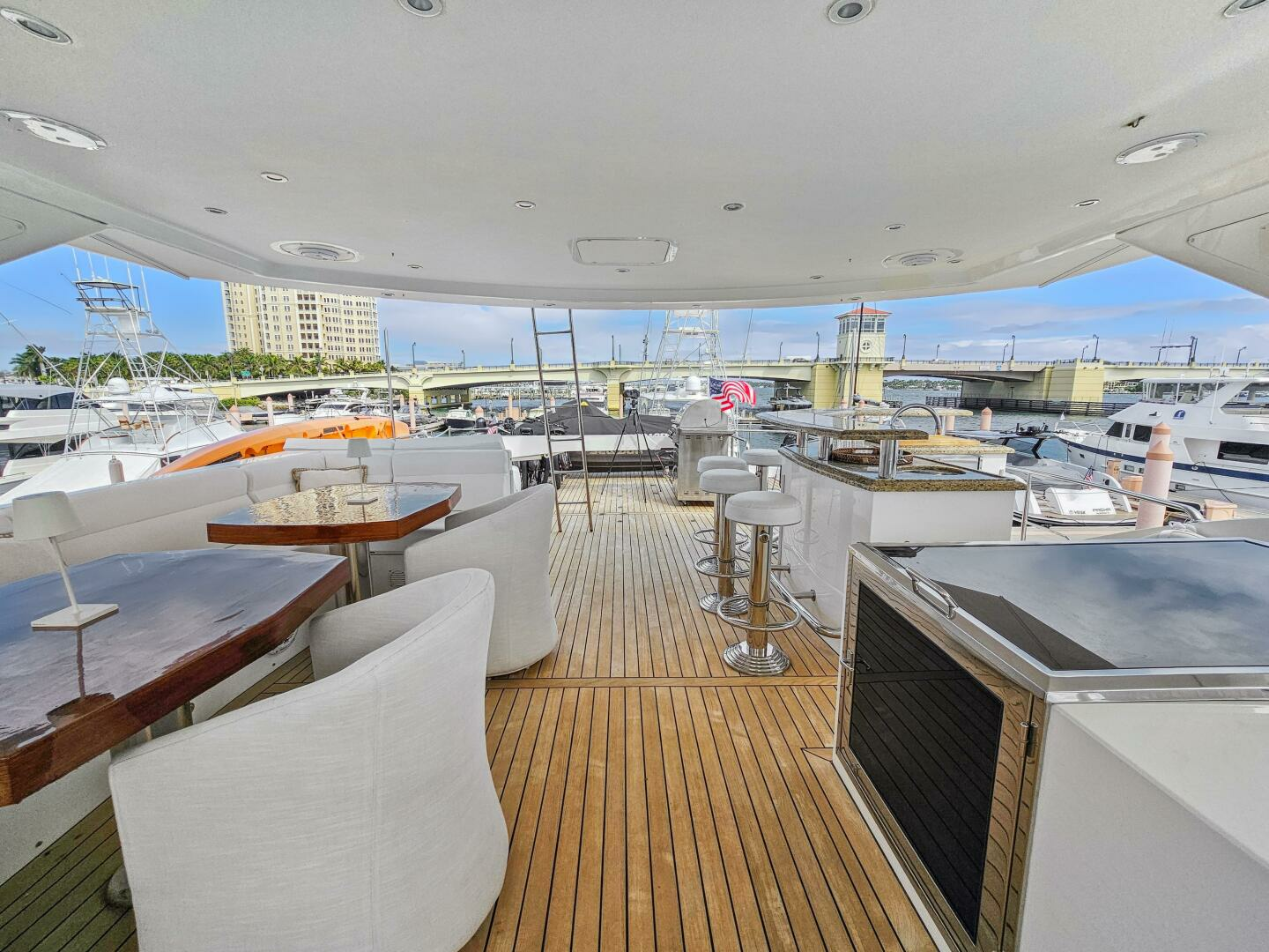 2010 Ocean Alexander 83 - Image 30