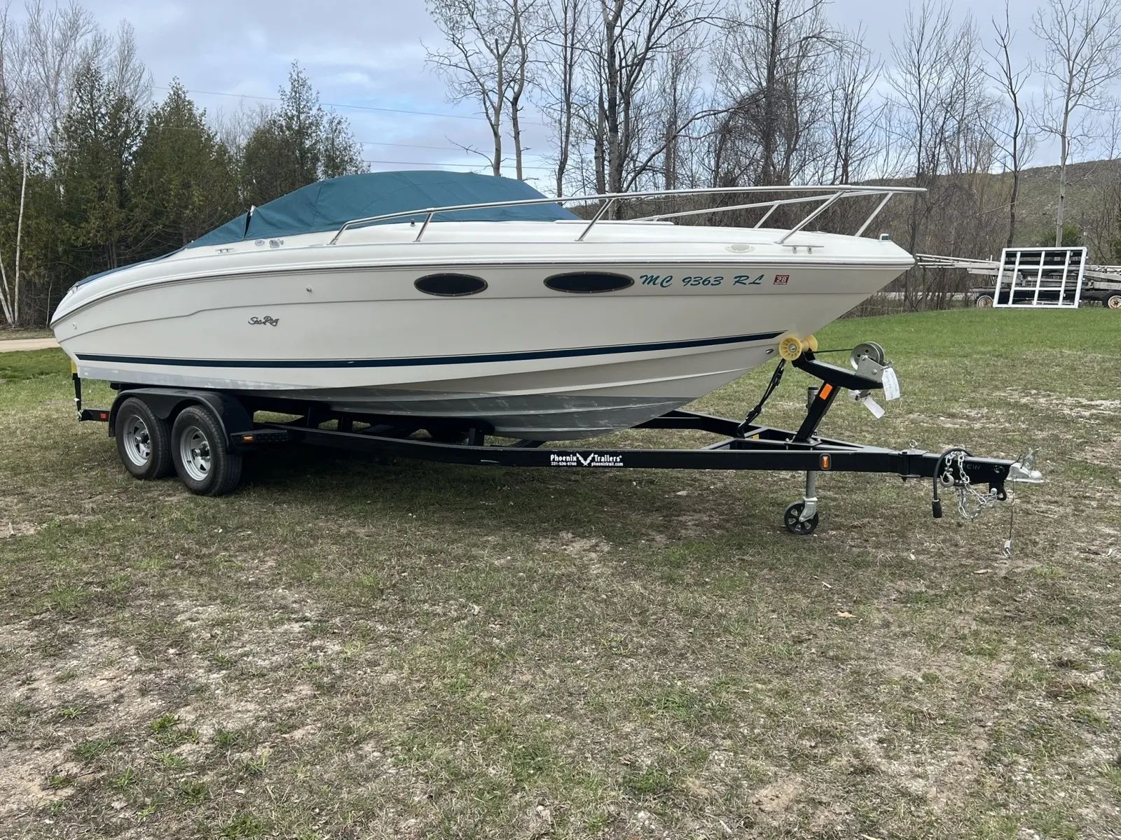 1998 Sea Ray 230 Overnighter