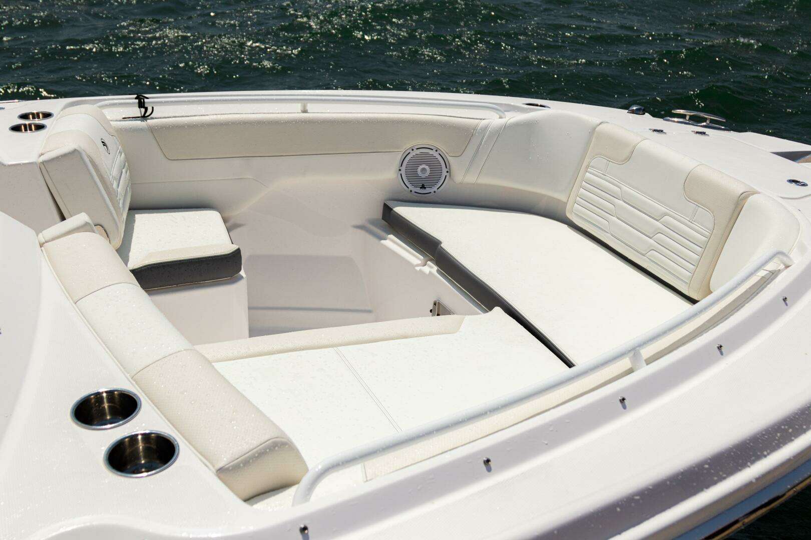 2025 Edgewater 262CX - Image 16