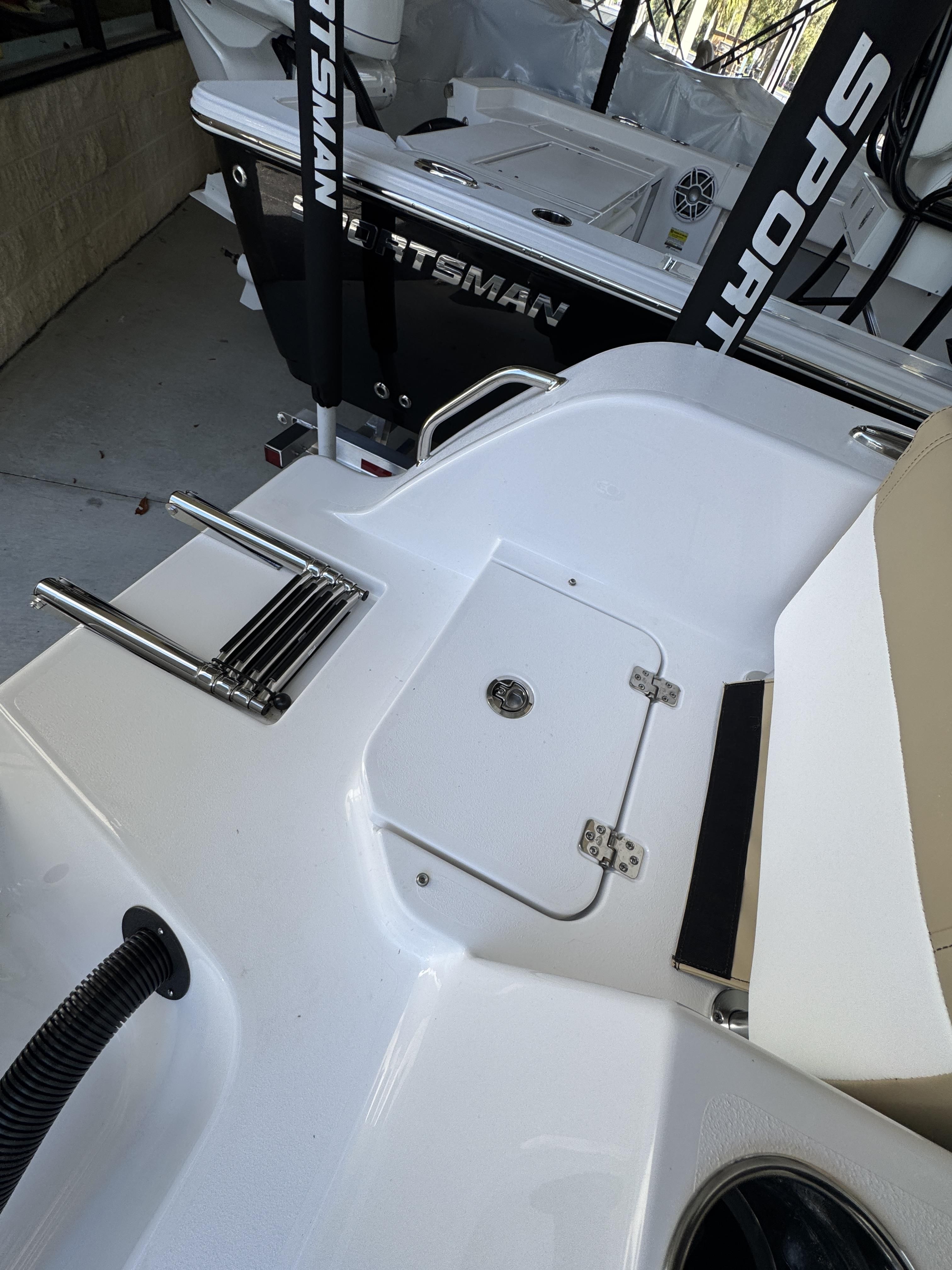 2026 Sportsman Heritage 231 Center Console - 46