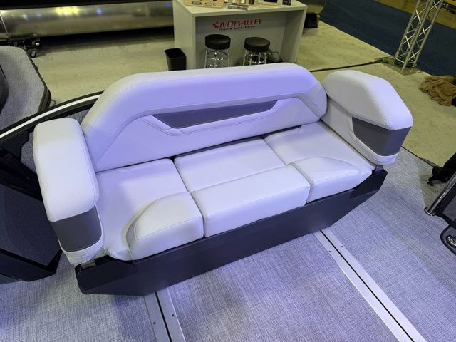 2026 Flamingo Rove 24' - 30