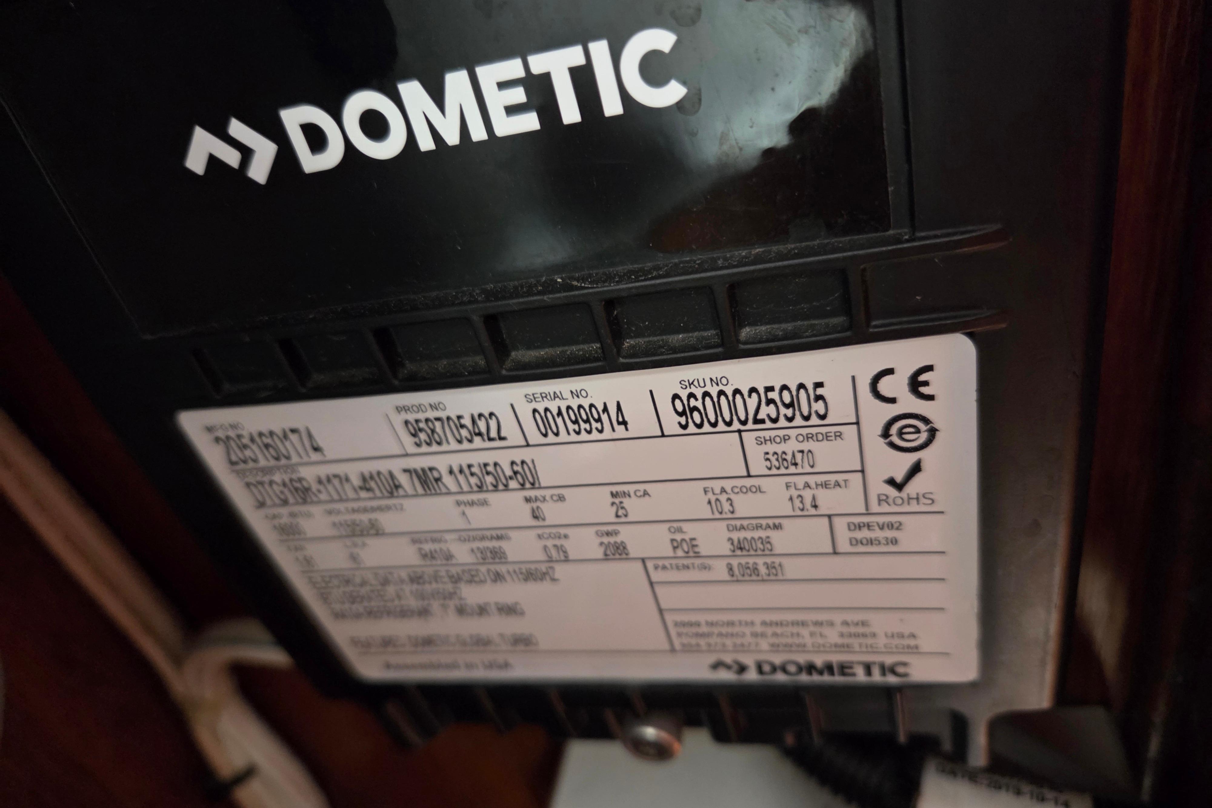 Dometic device with serial number and specifications on Hinckley Bermuda 40, year 1961.